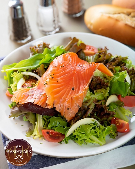 Tauche ein in die köstlichen Aromen der Nordsee mit unserem unwiderstehlichen Nordsee-Salat!